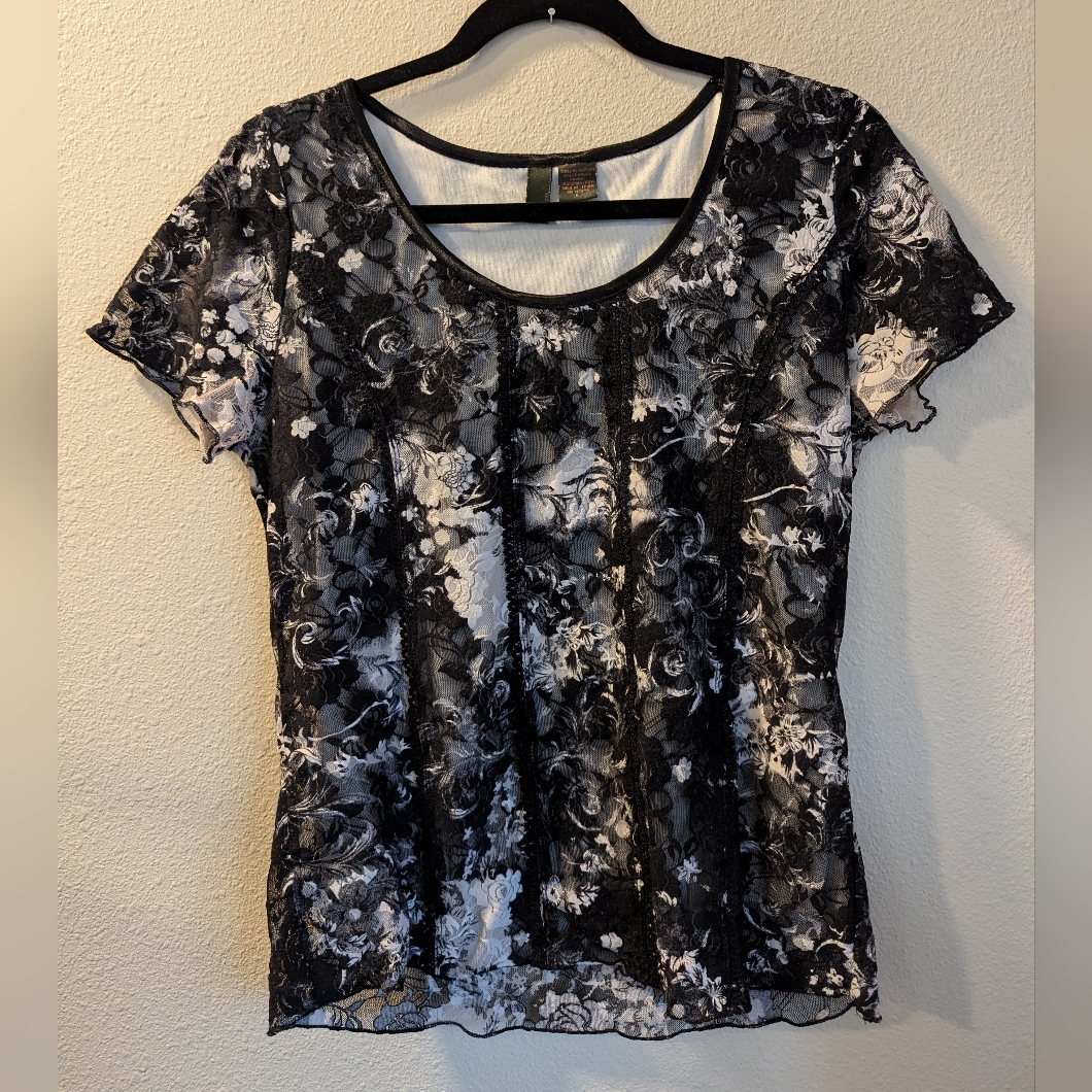 Sere Nade Black And White Floral Lace Top Size L